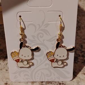 Pochocco earrings (hello kitty)